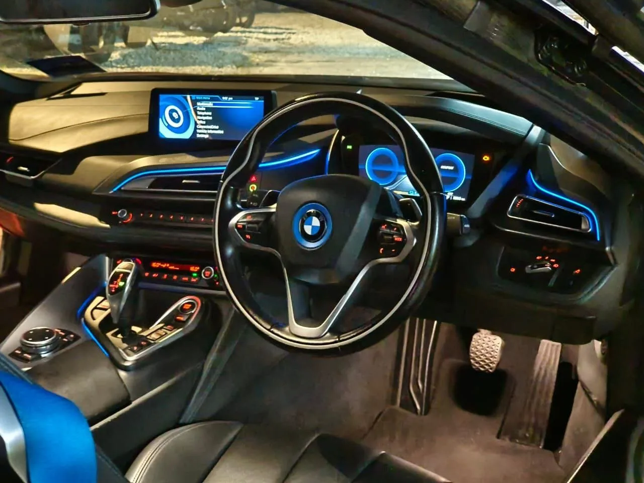 
BMW i8 full									