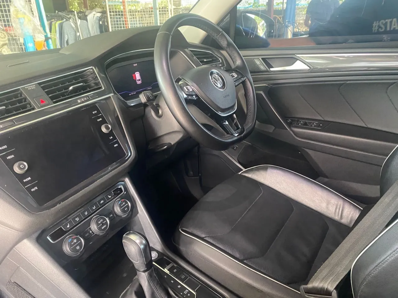 
Volkswagen Tiguan Allspace full									