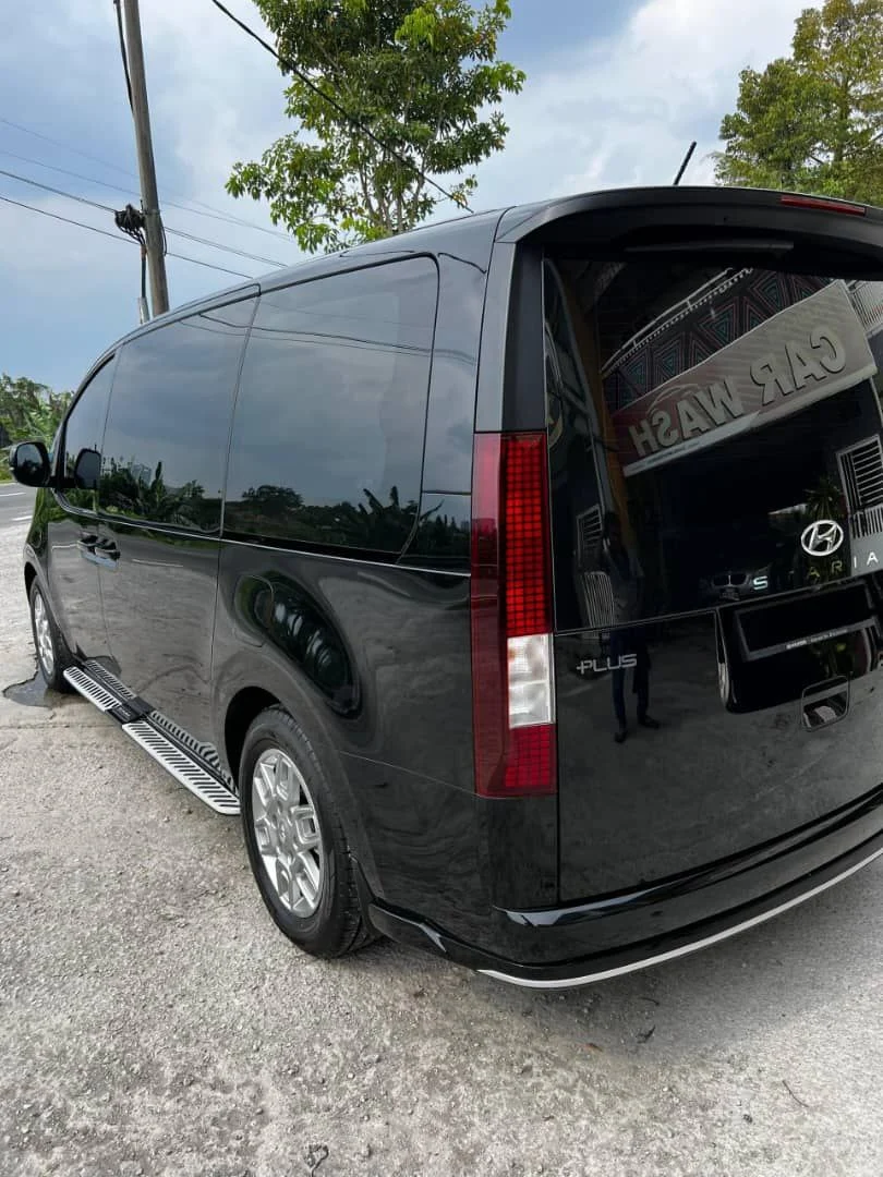 Hyundai Staria Plus