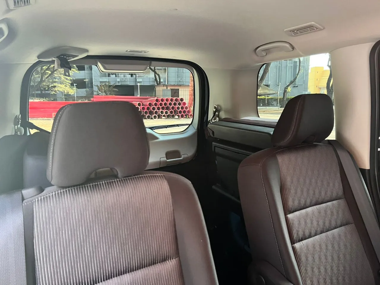 
Nissan Serena full									