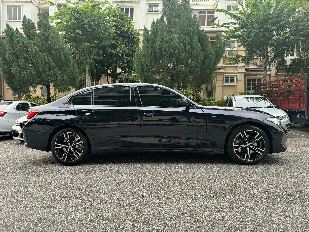 BMW 330Li
