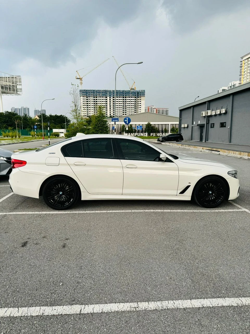 BMW 530e