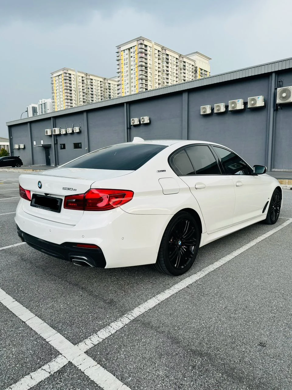 BMW 530e