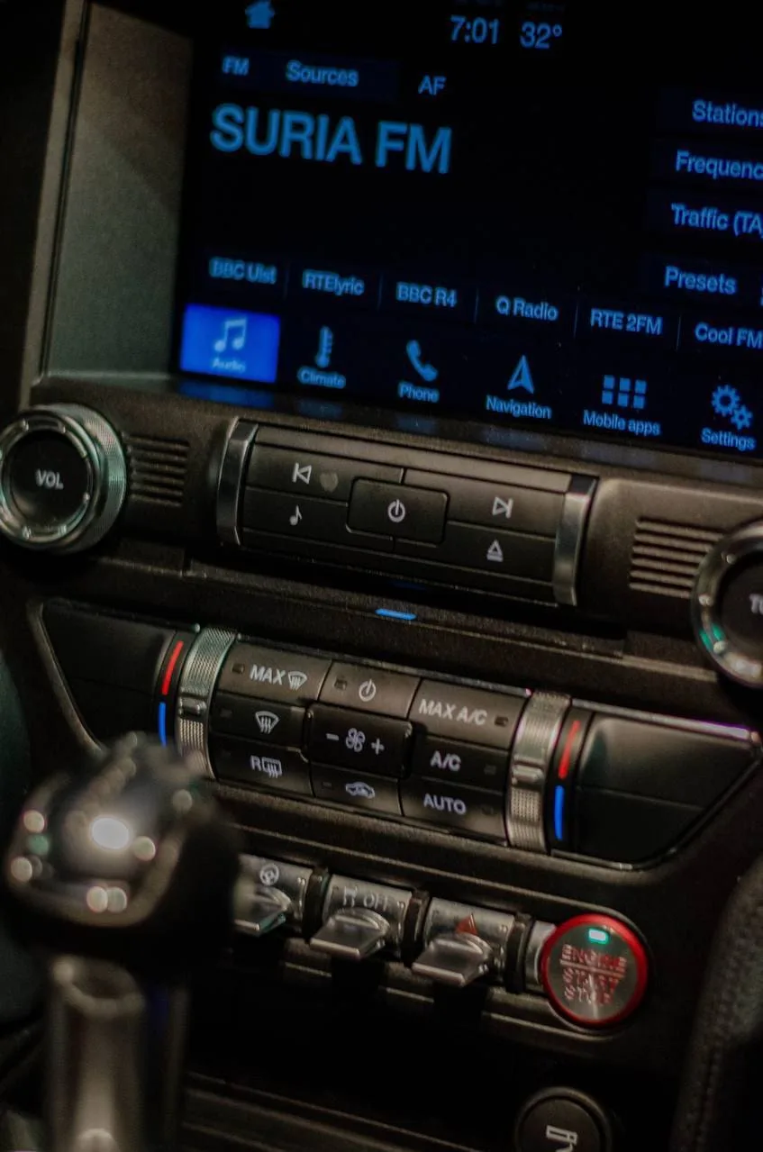 
Ford Mustang 2.3 full									