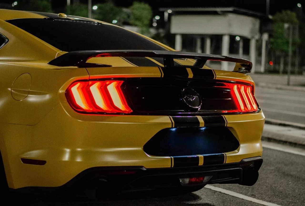 
Ford Mustang 2.3 full									