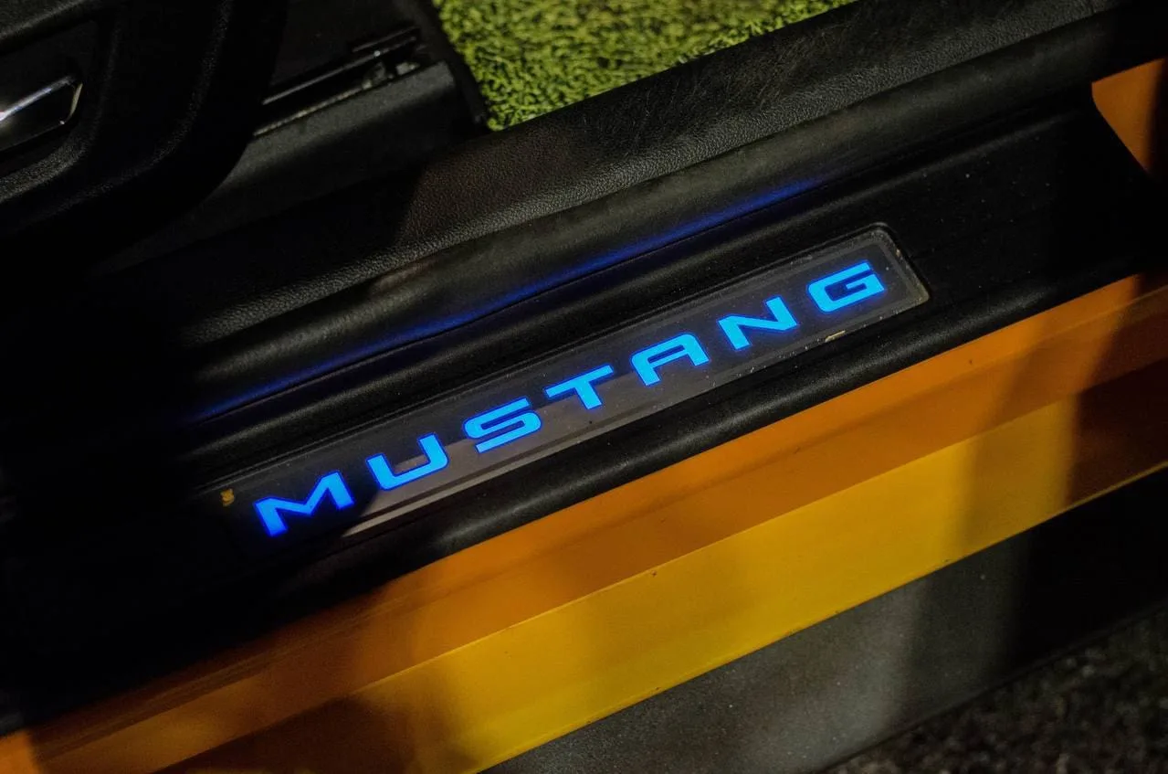 
Ford Mustang 2.3 full									