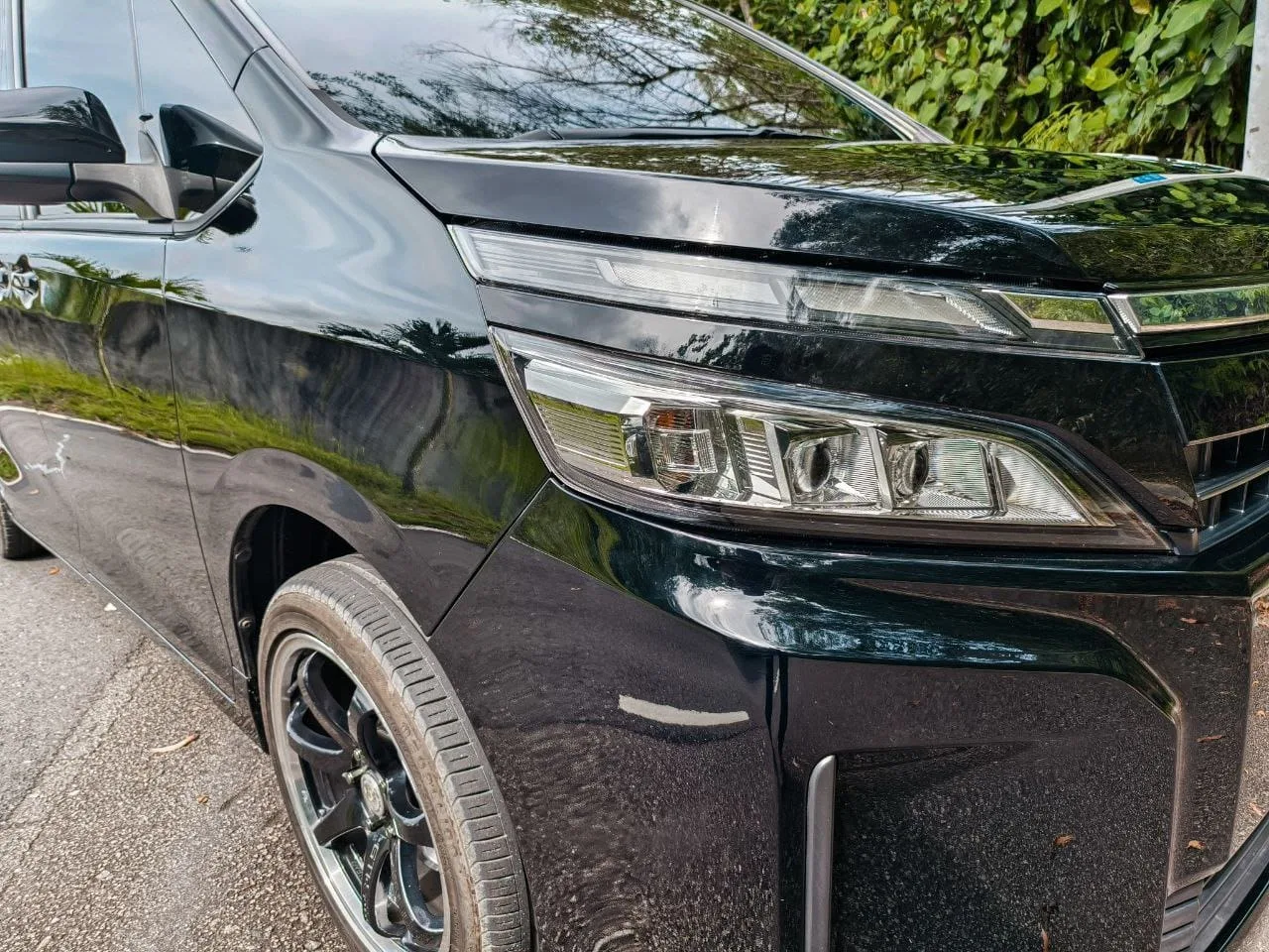 
Toyota Voxy/Noah (Mini Vellfire) full									