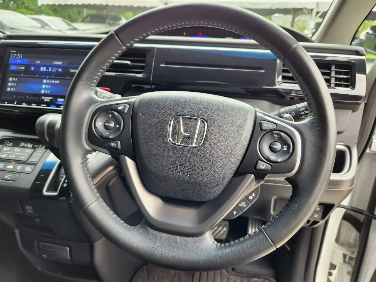 
Honda Stepwagon full									