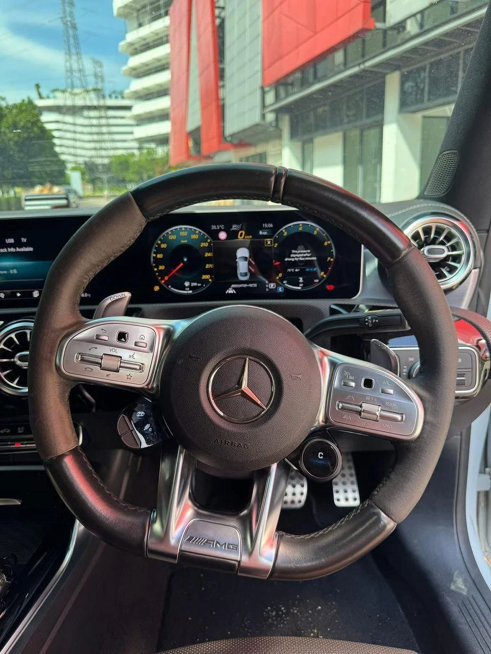 
Mercedes CLA 45s ORIGINAL full									