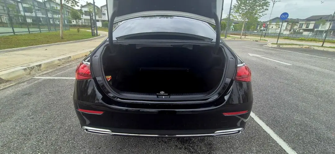 
Mercedes E200 W214 full									