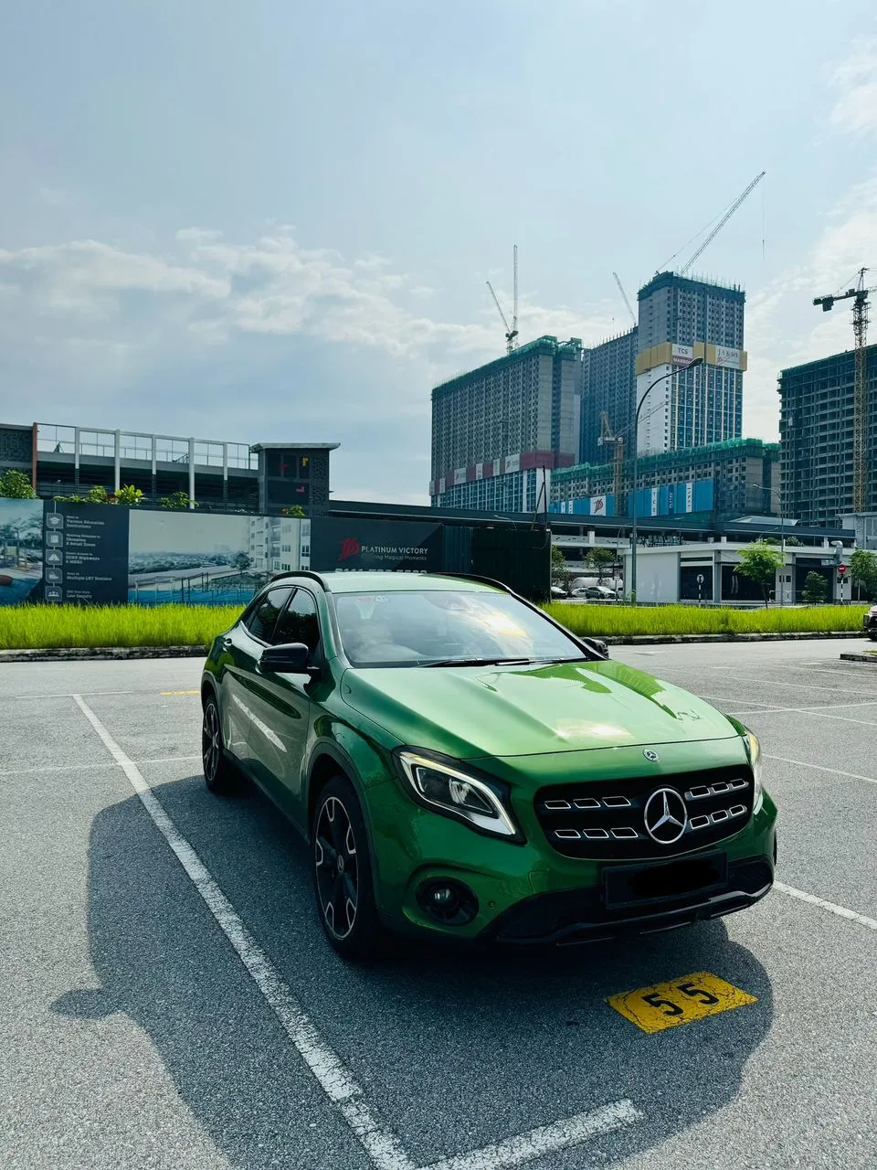 Mercedes Benz GLA 200