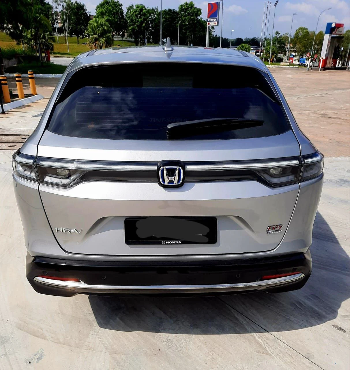 
Honda HRV RS (Hybrid) full									
