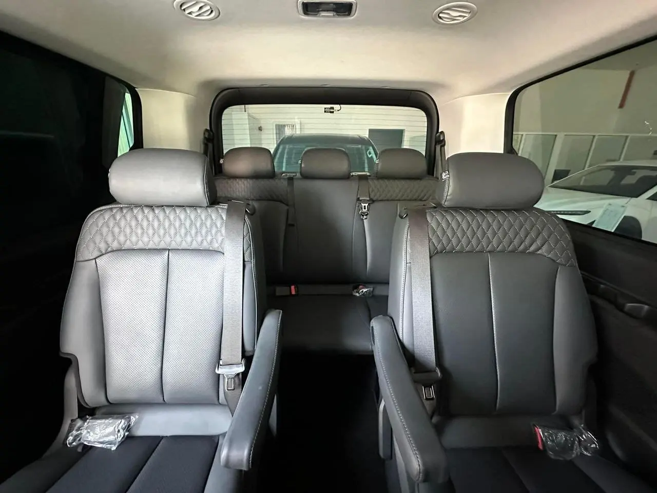 
Hyundai Staria Max full									