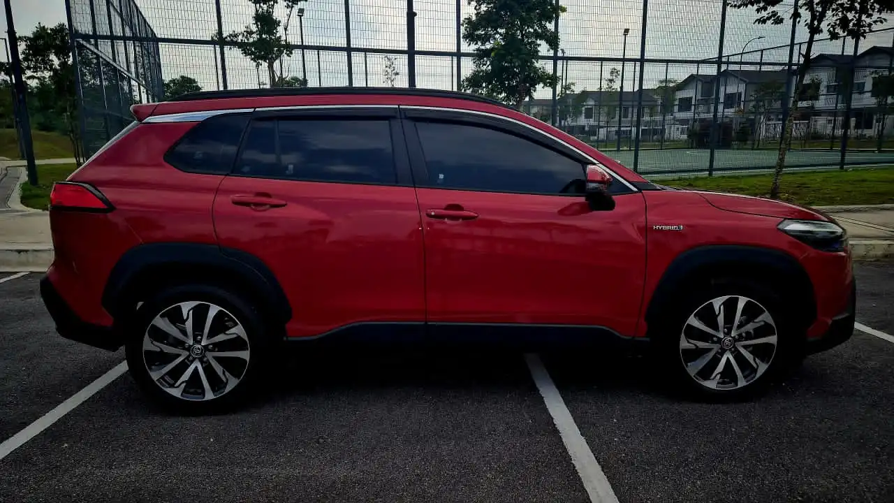 Toyota Corolla Cross (Hybrid)