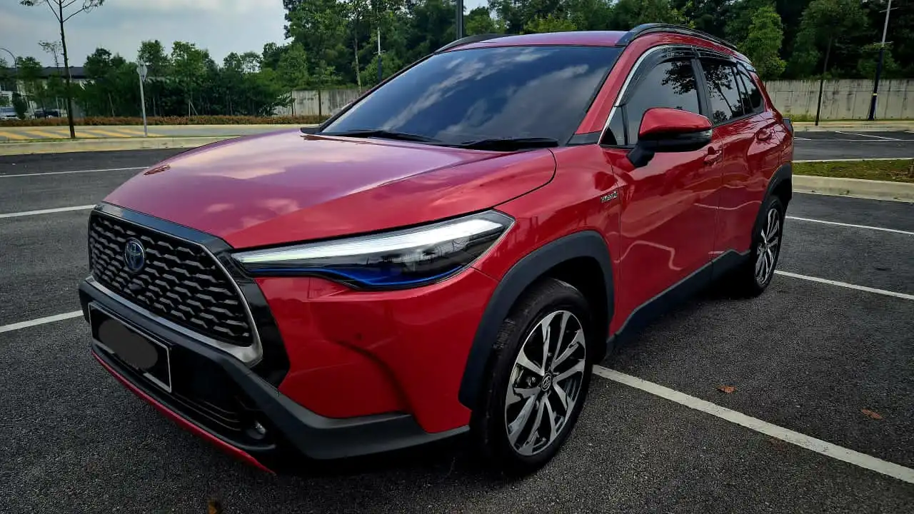 
Toyota Corolla Cross (Hybrid) full									