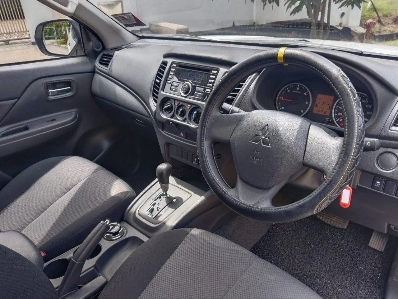 
Mitsubishi Triton full									