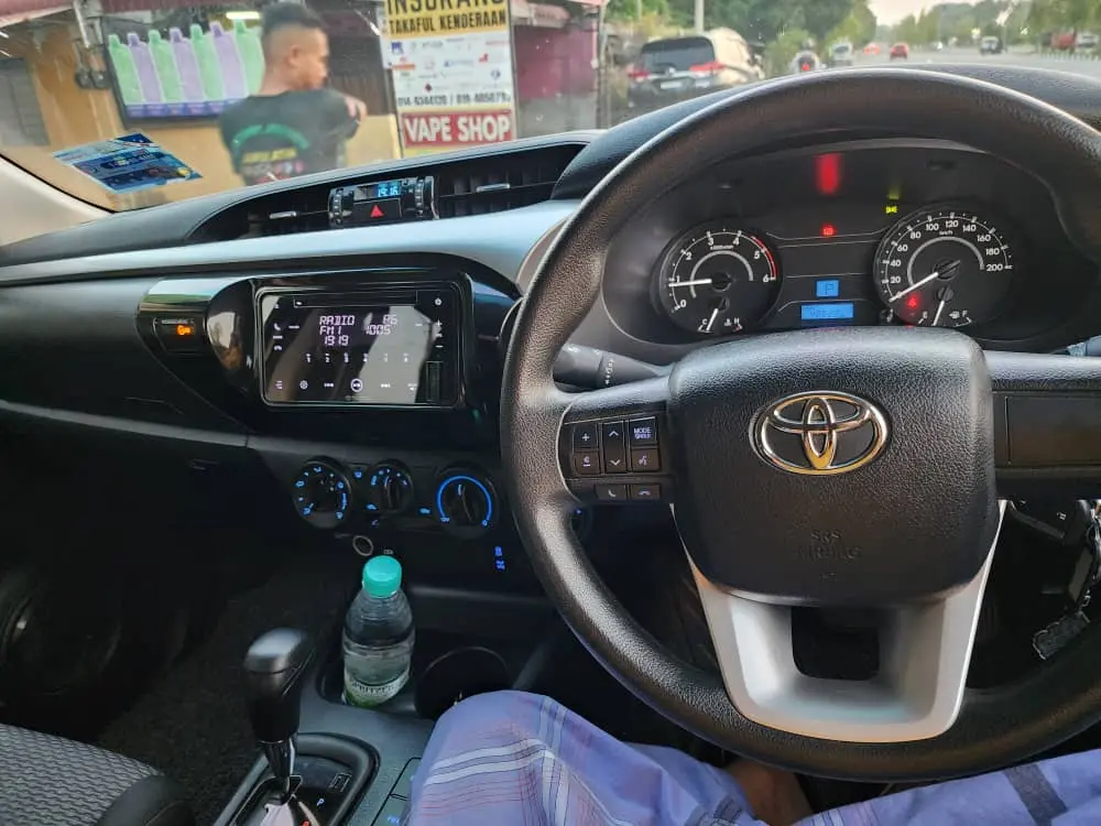 
Toyota Hilux E Spec full									