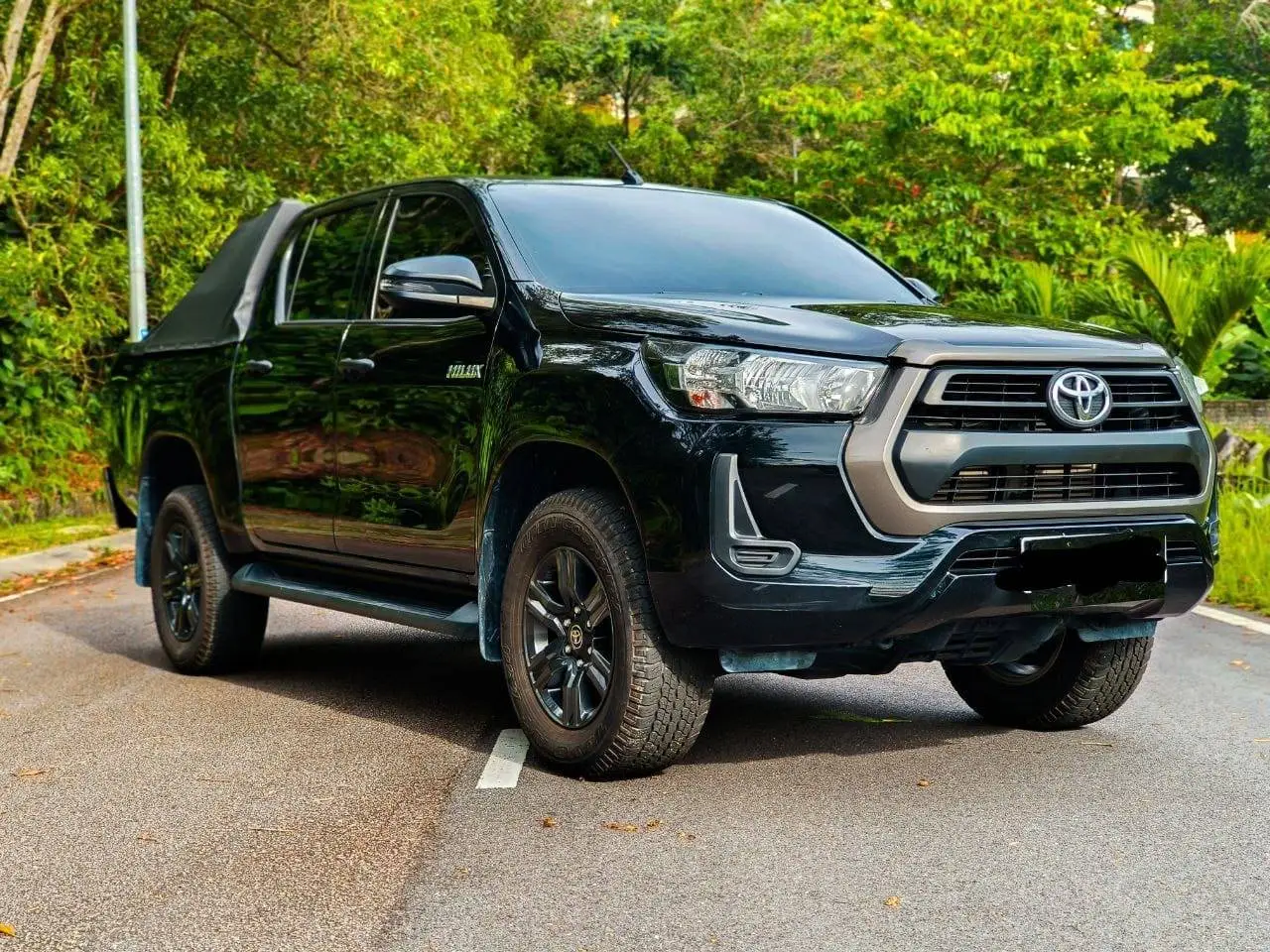 Toyota Hilux E Spec