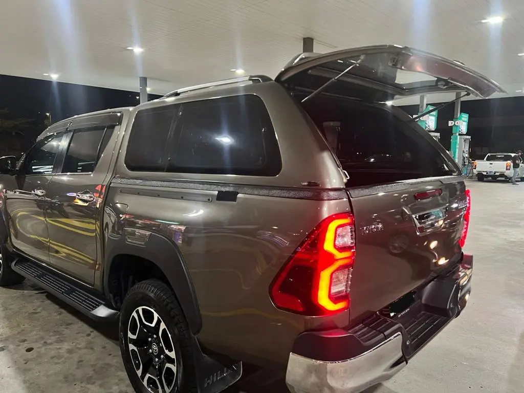 Toyota Hilux With Hard Top Cover