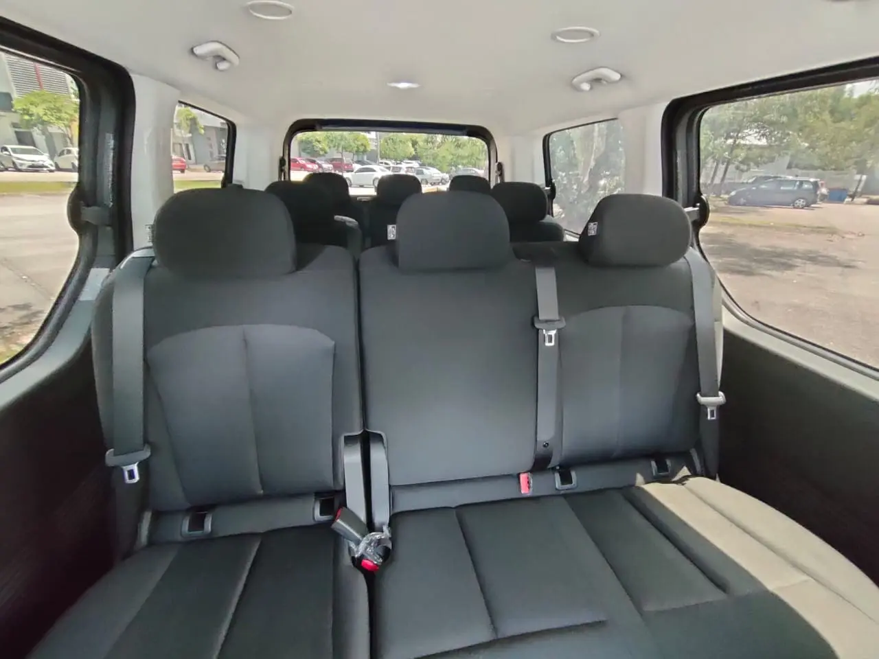 
Hyundai Staria Lite full									