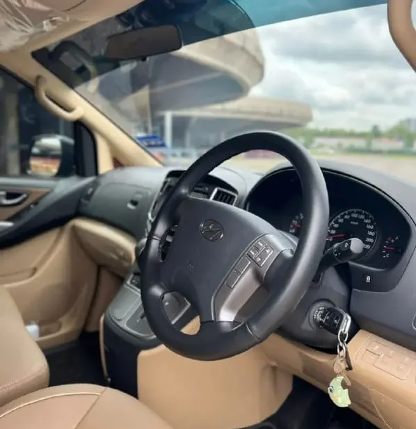 
Hyundai Starex Plus full									